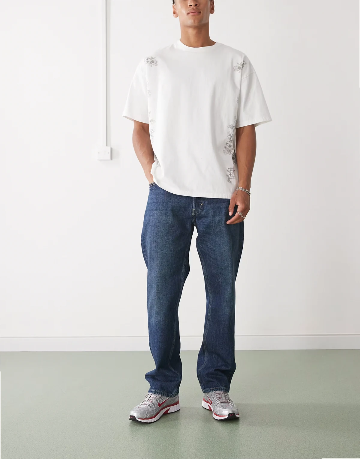 – Space – Relaxed Fit Jeans in Dunkelblau mit geradem Schnitt