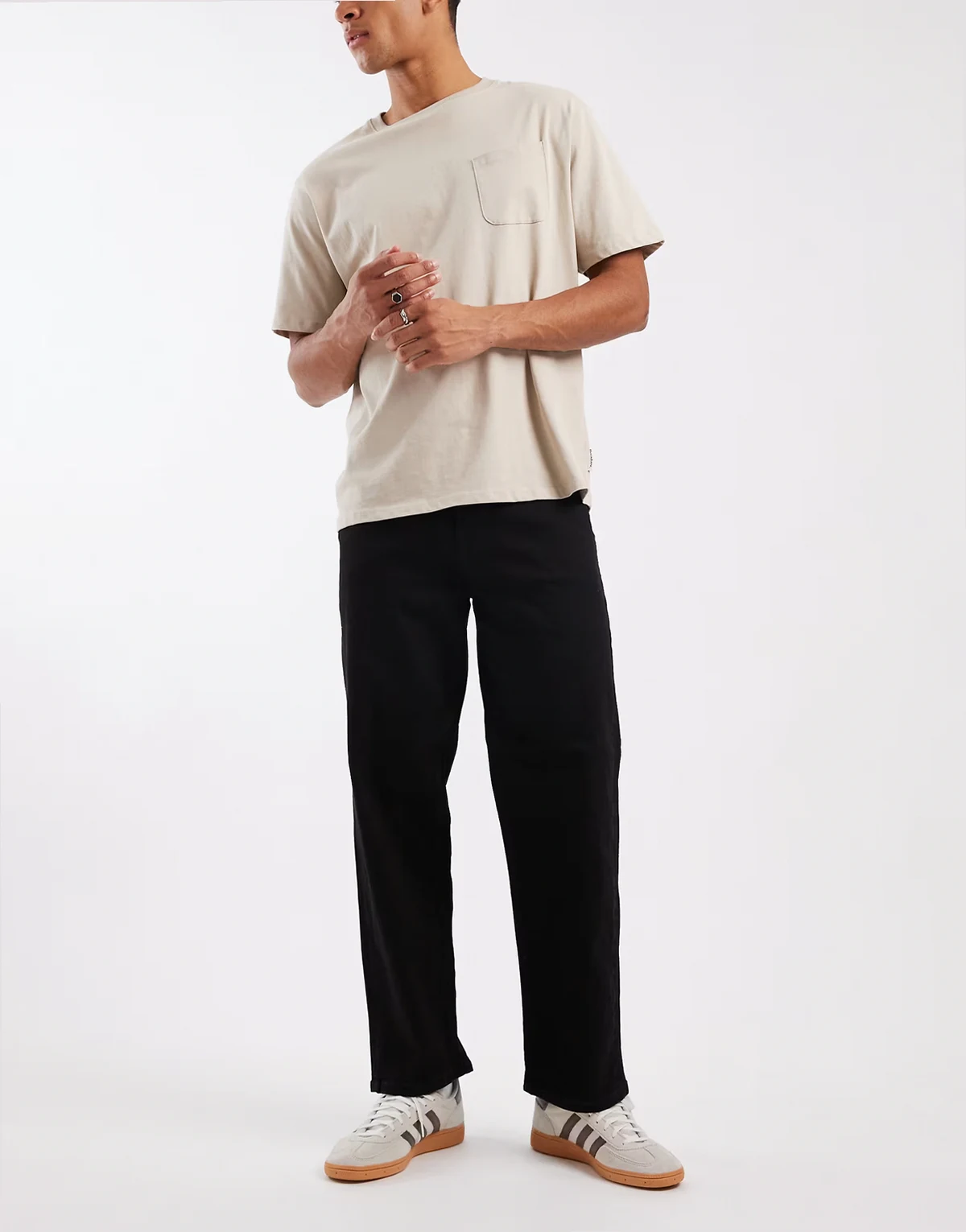 wide fit jean in black