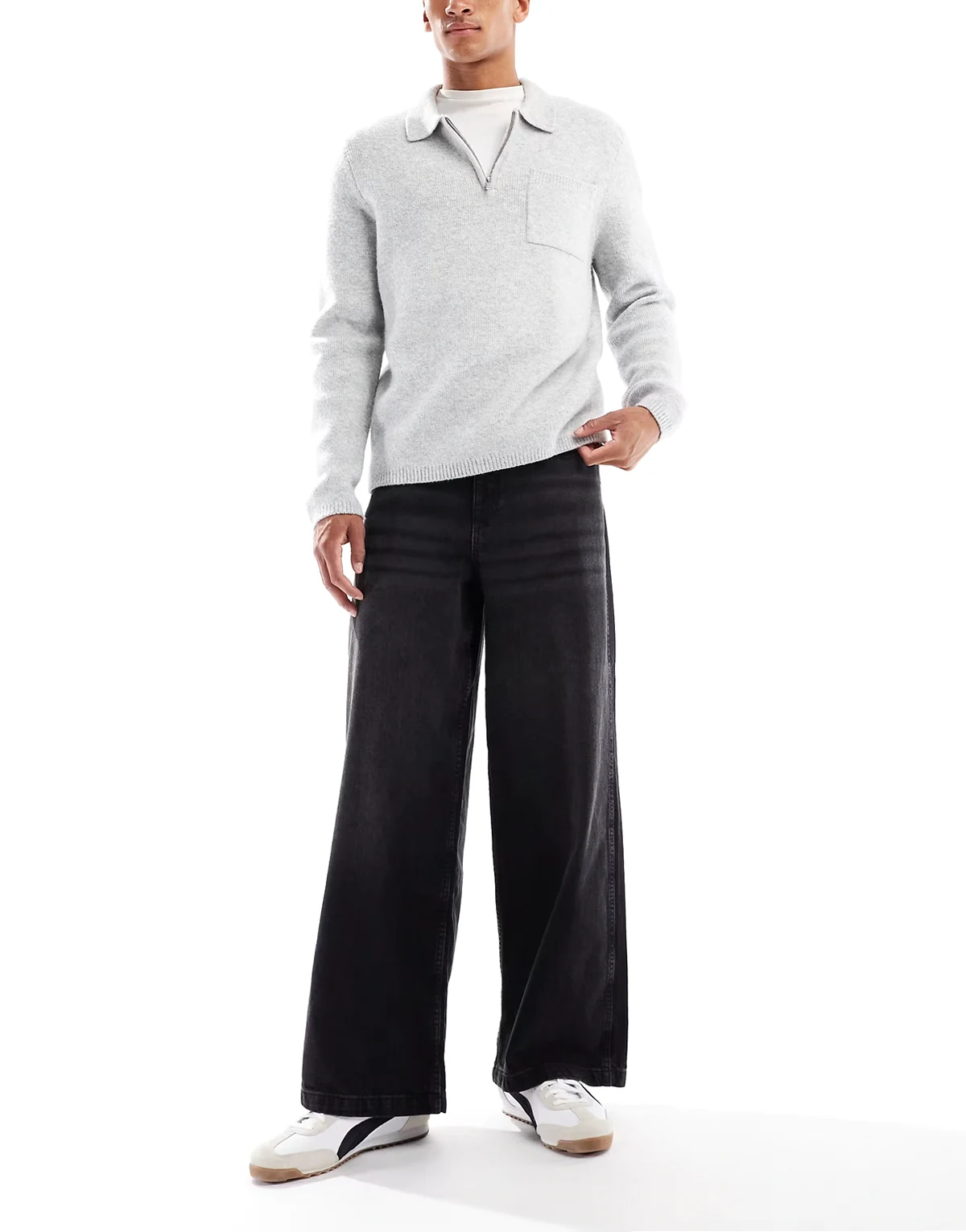 – Loose-Fit-Jeans in Schwarz