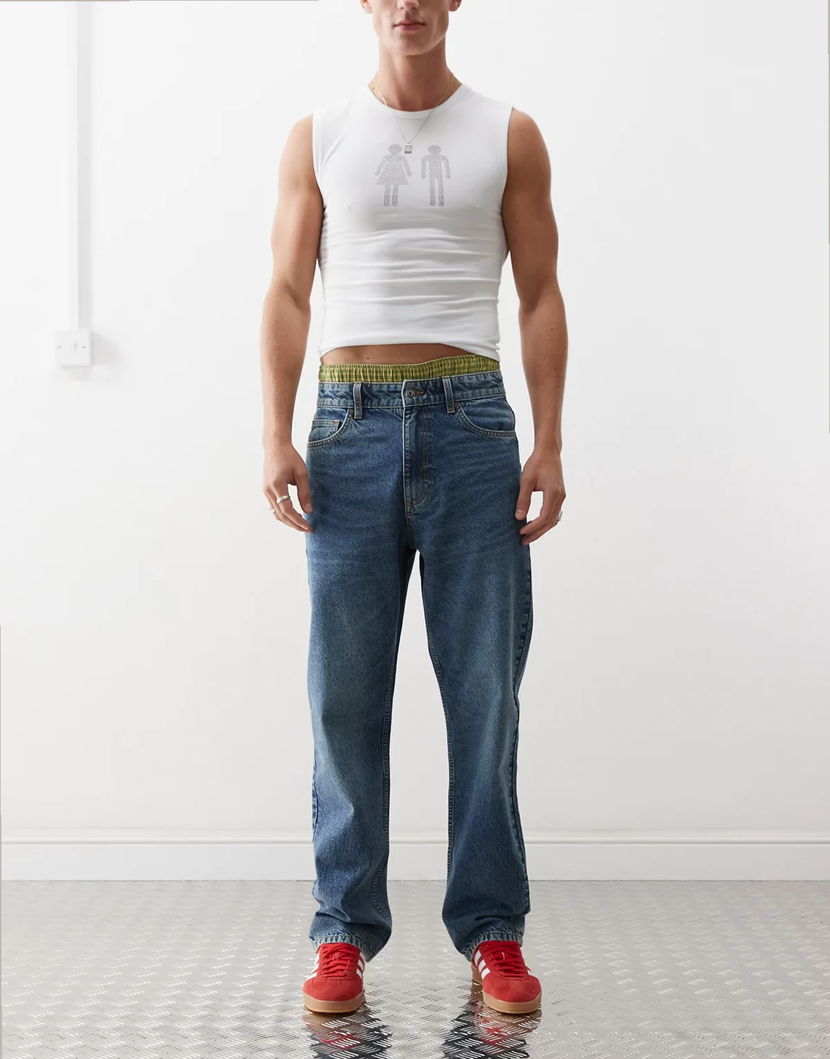 X005 straight leg jeans in midwash