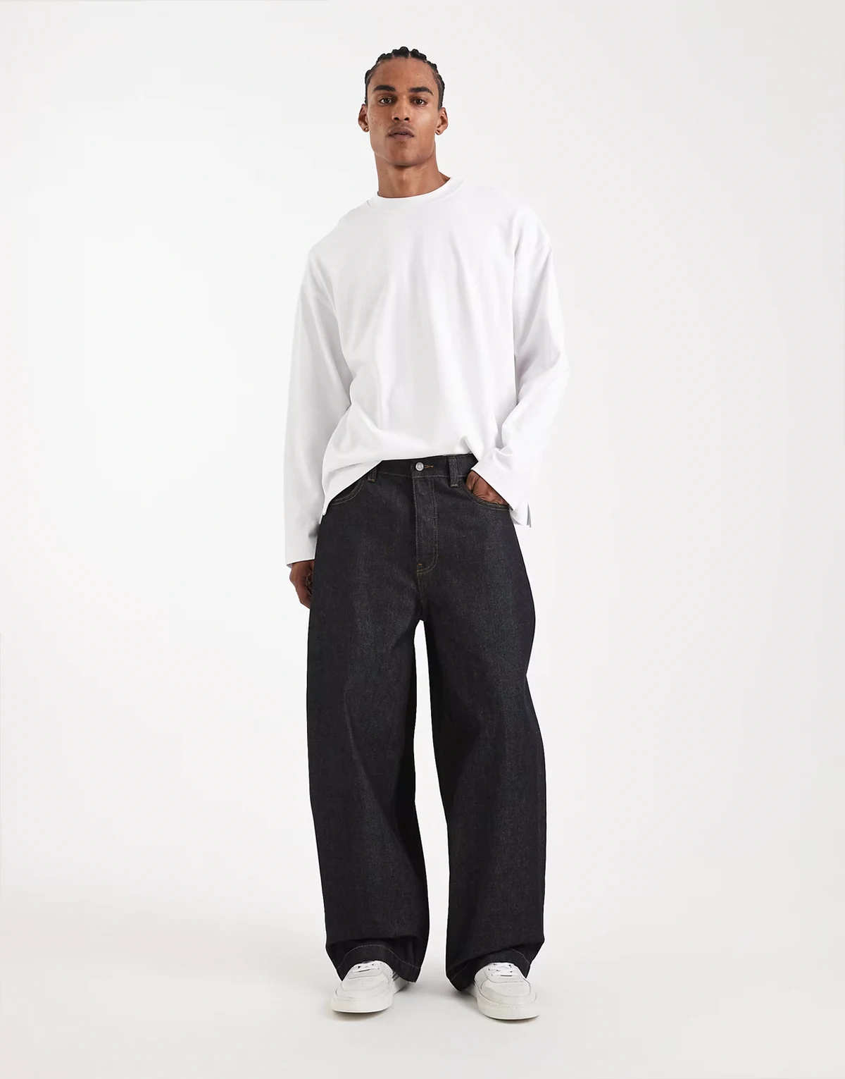 – Circular Design Collection – Barrel-Jeans aus schwerem Stoff in Indigoblau
