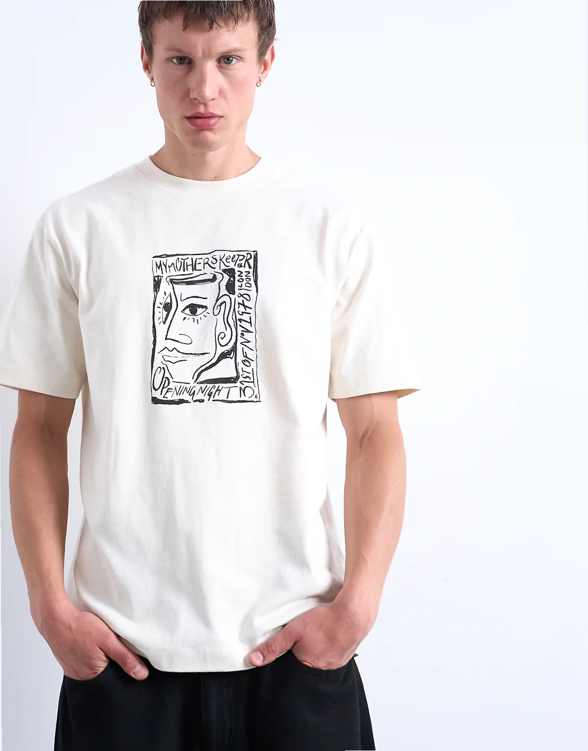 – Relaxed-Fit-T-Shirt in Ecru mit „Mothers Keeper“-Print auf Vorder- und Rückseite