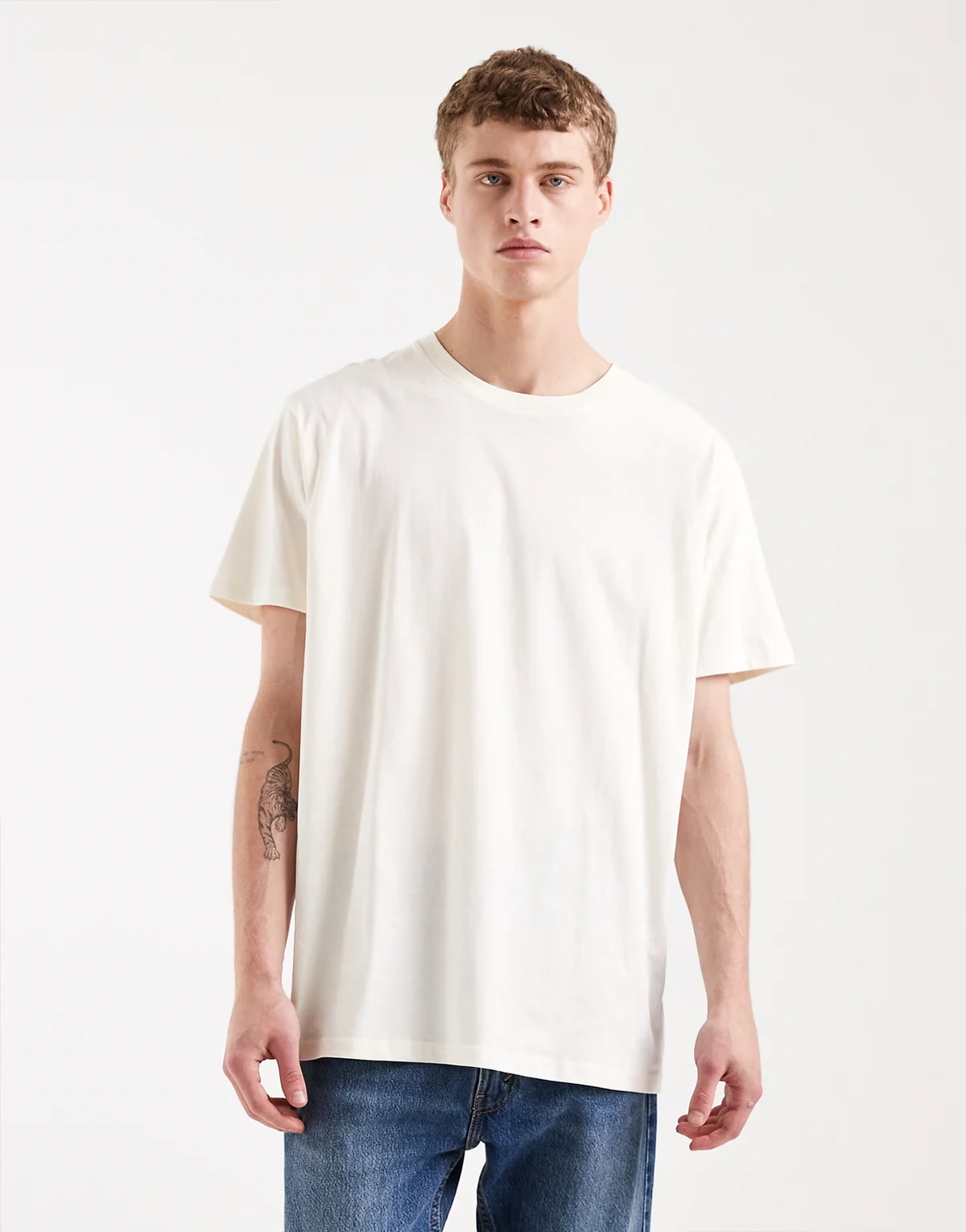 oversized crew neck t-shirt in ecru