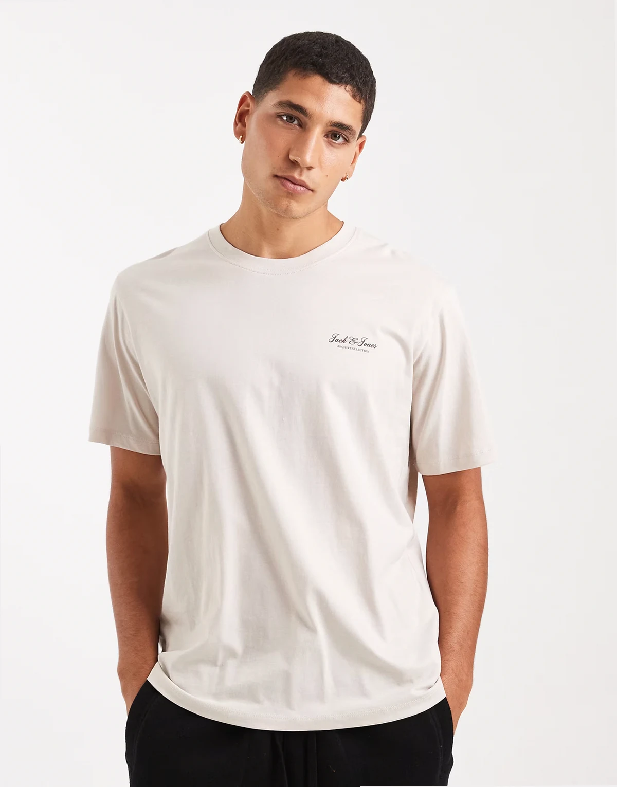 t-shirt with script logo in cream