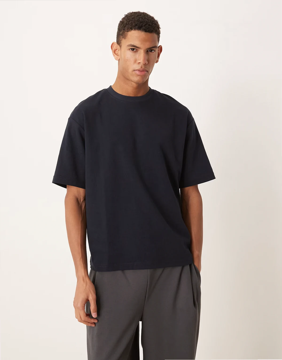 – Kastiges Oversize-T-Shirt aus 100% Baumwolle in Marineblau