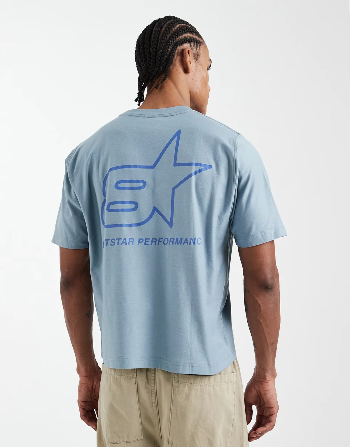 – Kastiges T-Shirt in Blau mit Grafik
