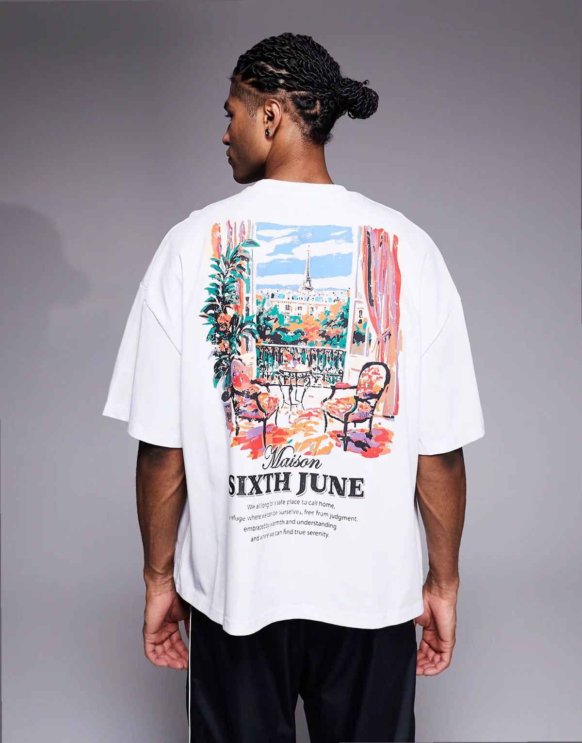 – Views From – T-Shirt in Wollweiß mit Rückenprint