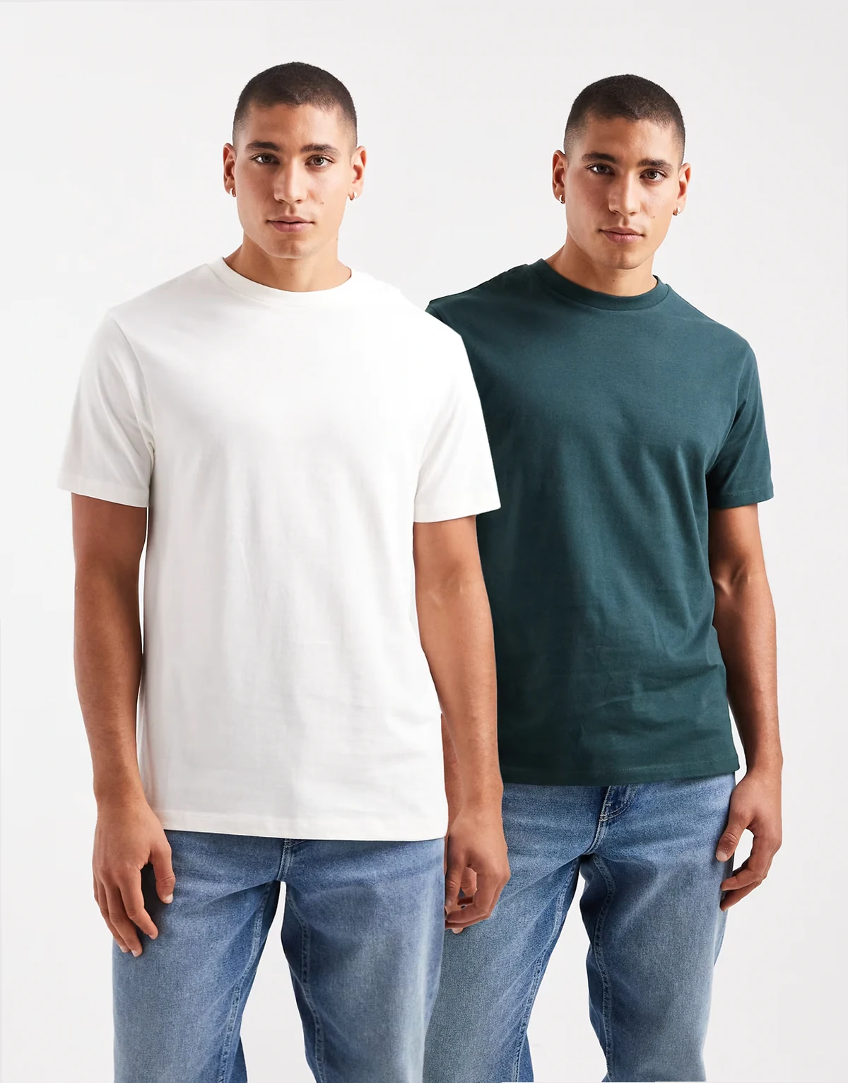 – 2er-Pack Basic-T-Shirts in Cremeweiß und Dunkelgrün mit Rundhalsausschnitt