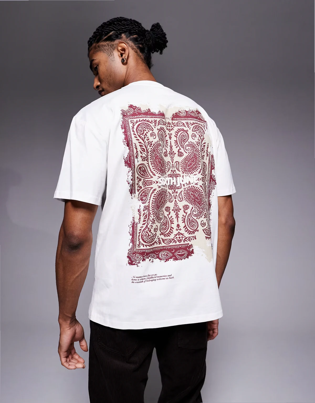 – Rug – T-Shirt in Wollweiß mit Rücken-Print