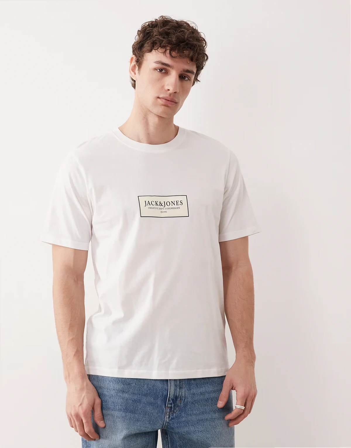 oversized t-shirt with front logo in white