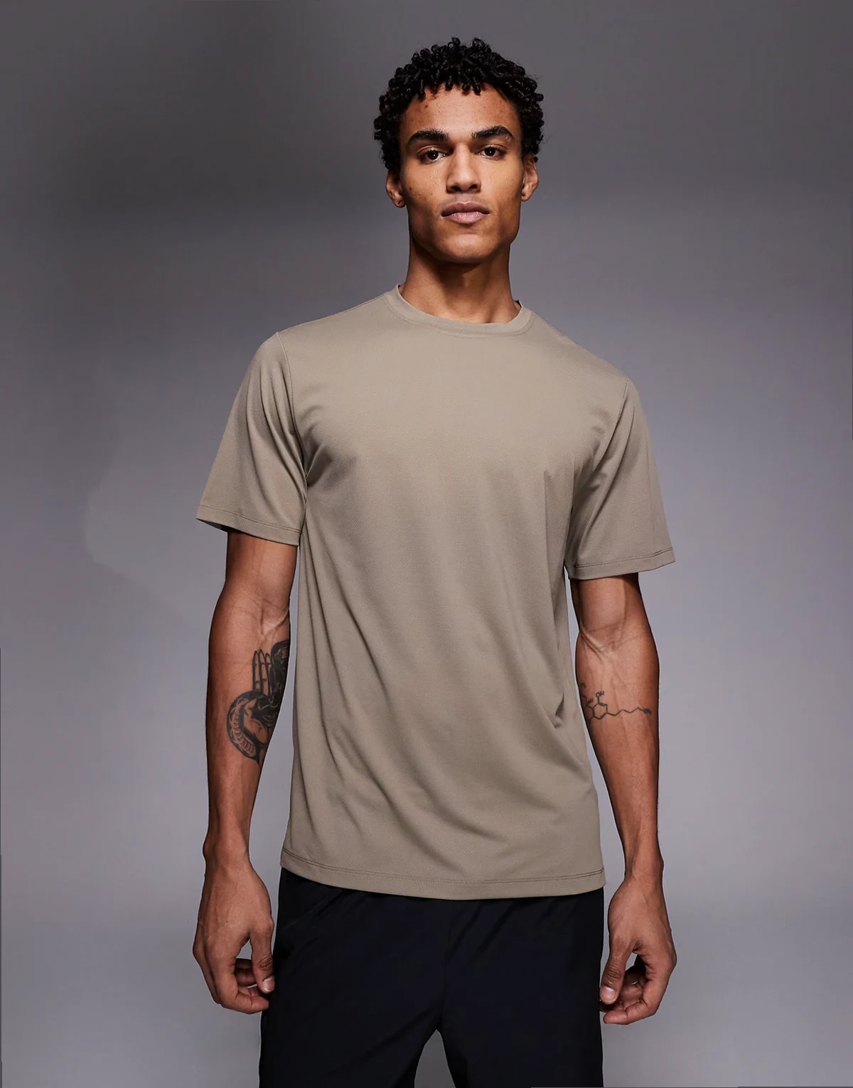 Icon quick dry mesh training t-shirt in sandstone
