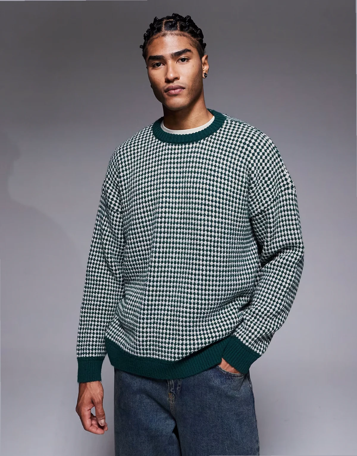 – Strickpullover in Grün mit Rundhalsausschnitt und Streifen