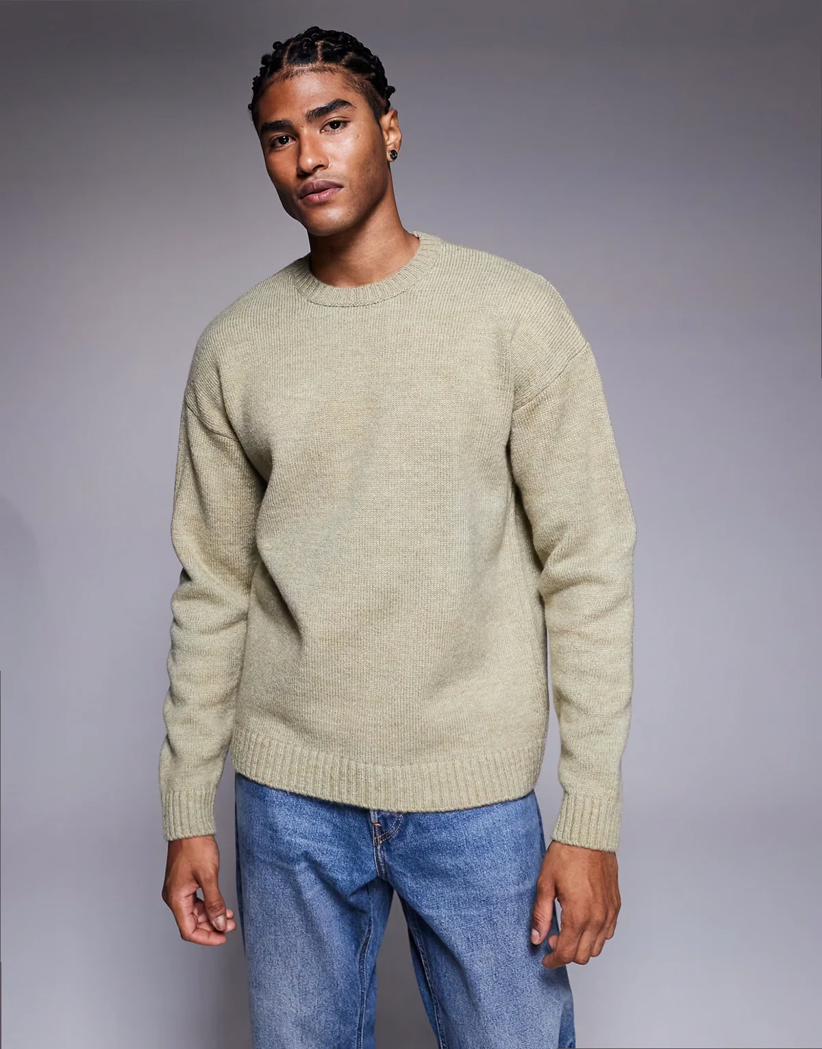 – Relaxed Fit Strickpullover in Salbeigrün mit Rundhalsausschnitt