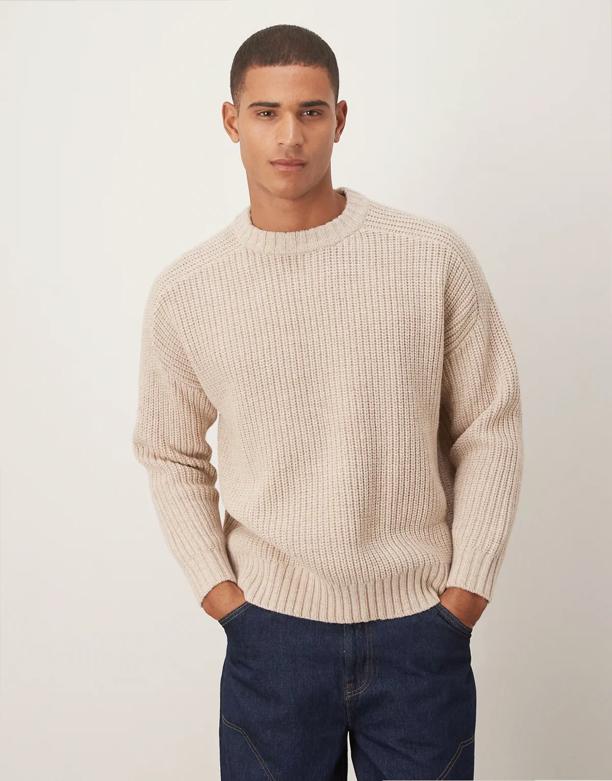 – Oversize-Pullover aus schwerem Strick-Wollgemisch in Beige meliert mit Rippenmuster