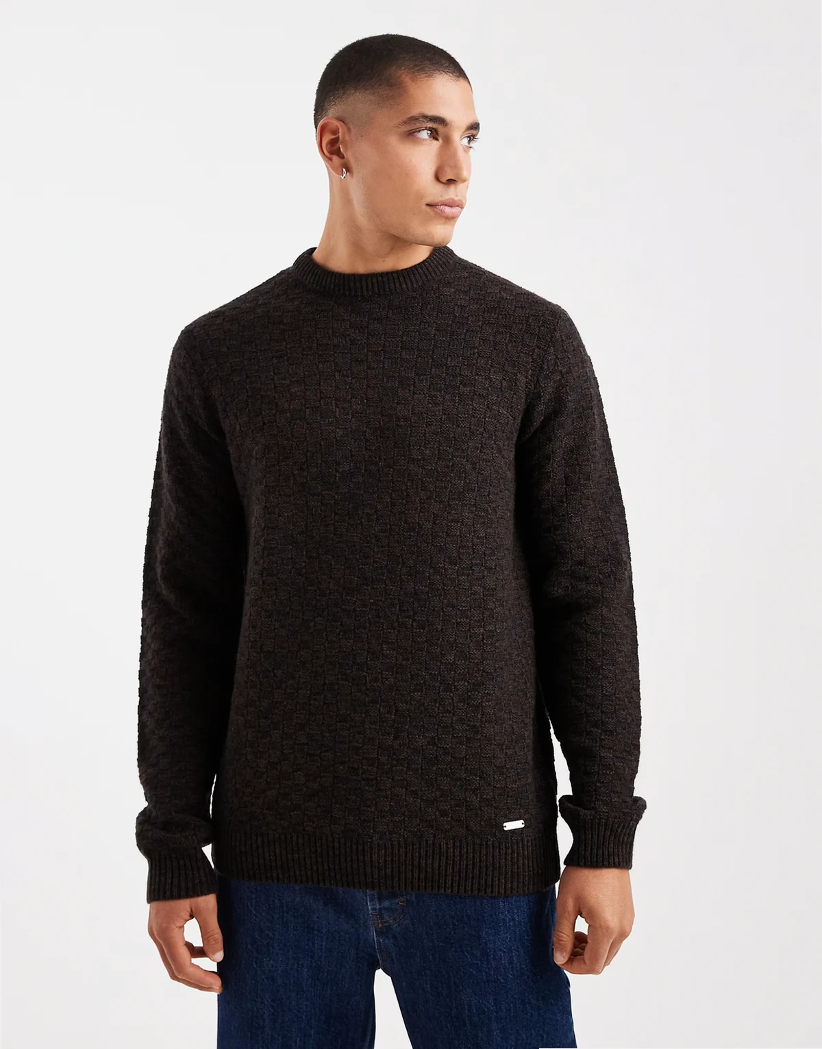 crew neck textured knit sweater in black and brown twisted yarn