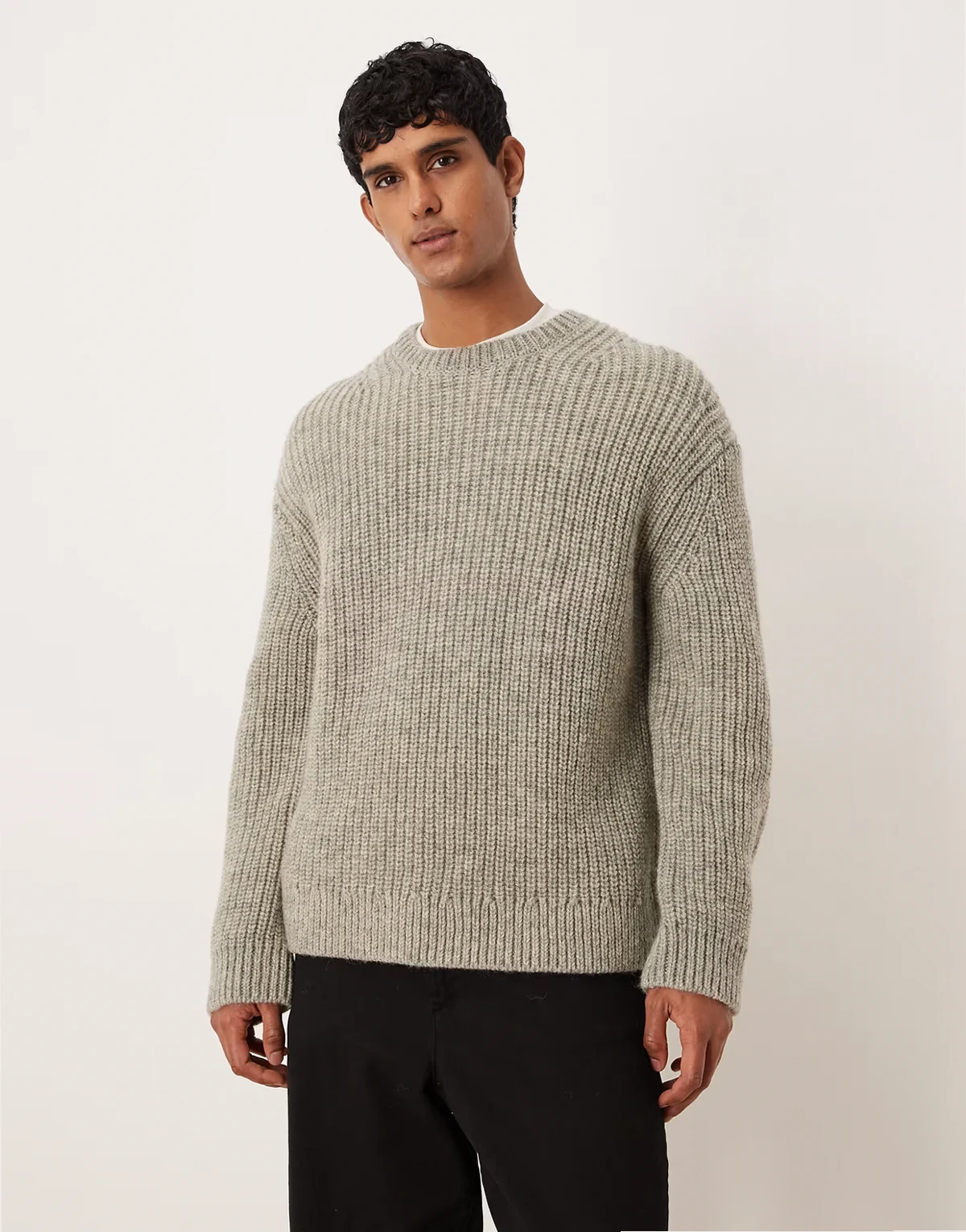 chunky wool ribbed crew neck sweater in heather gray