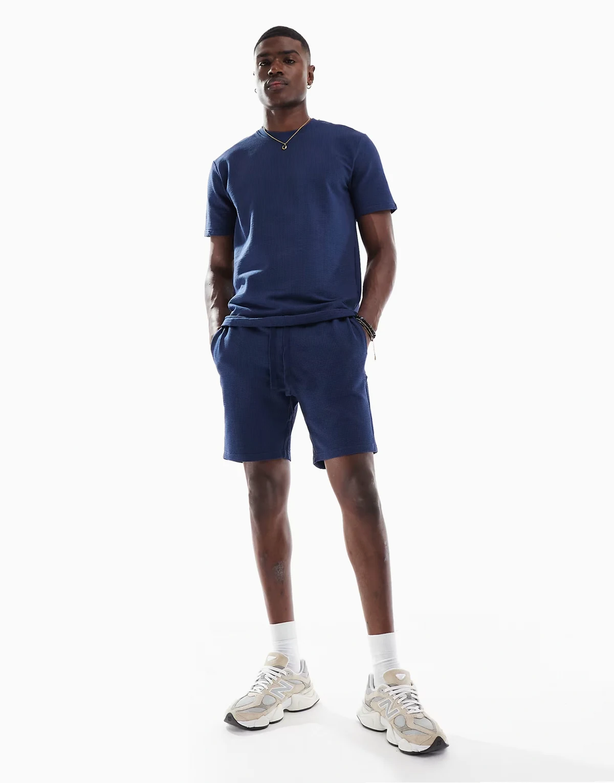 – Shorts in Marineblau mit Waffelstruktur, Kombiteil