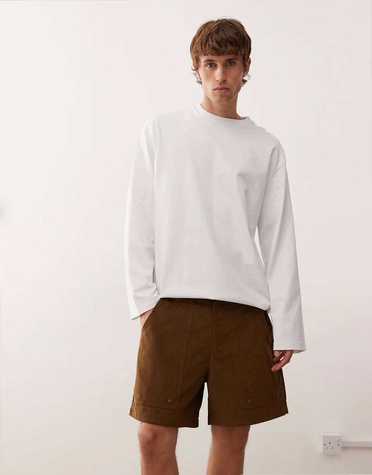 cord short in brown