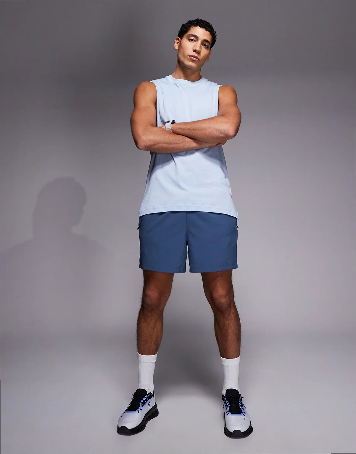 – Icon – Shorts aus schnelltrocknendem Material in Kalkblau mit Reißverschluss-Taschen, 13 cm Schrittlänge