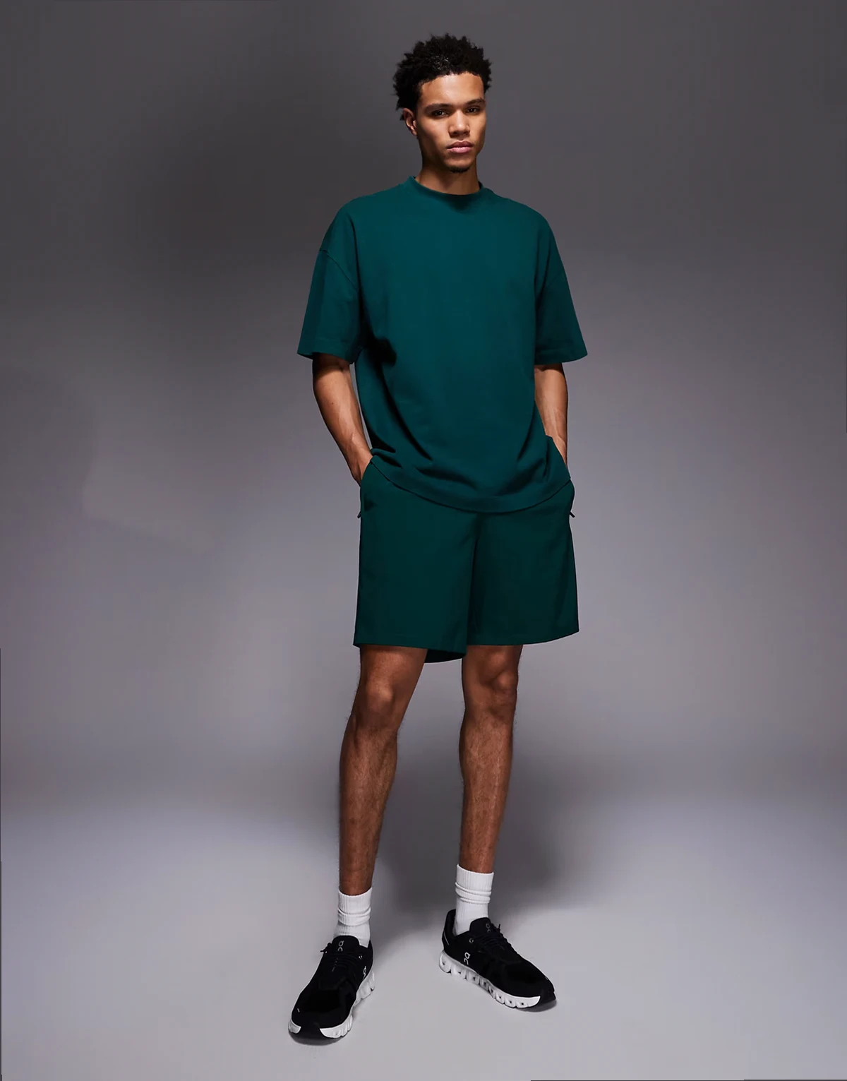 – Icon – Schnell trocknende Sport-Shorts in Flaschengrün mit Reißverschlusstaschen, 18 cm