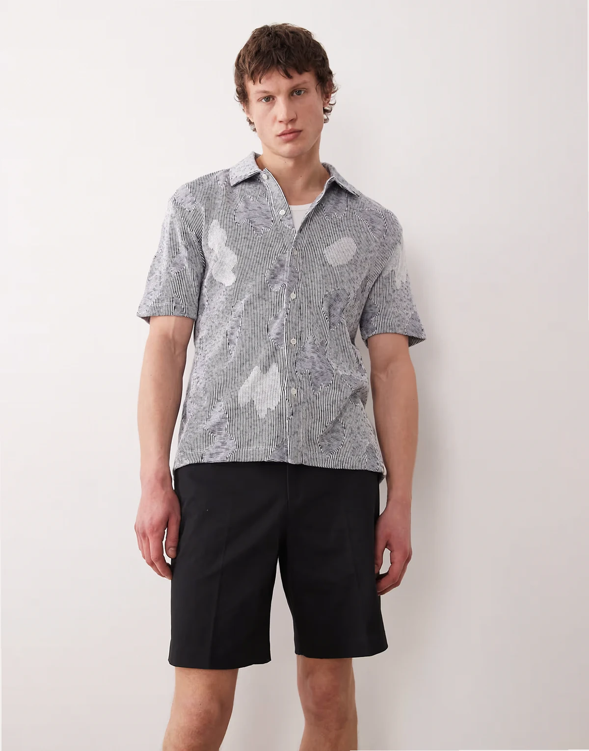 – Elegante Chino-Shorts in Schwarz mit hohem Baumwollanteil und normalem Schnitt