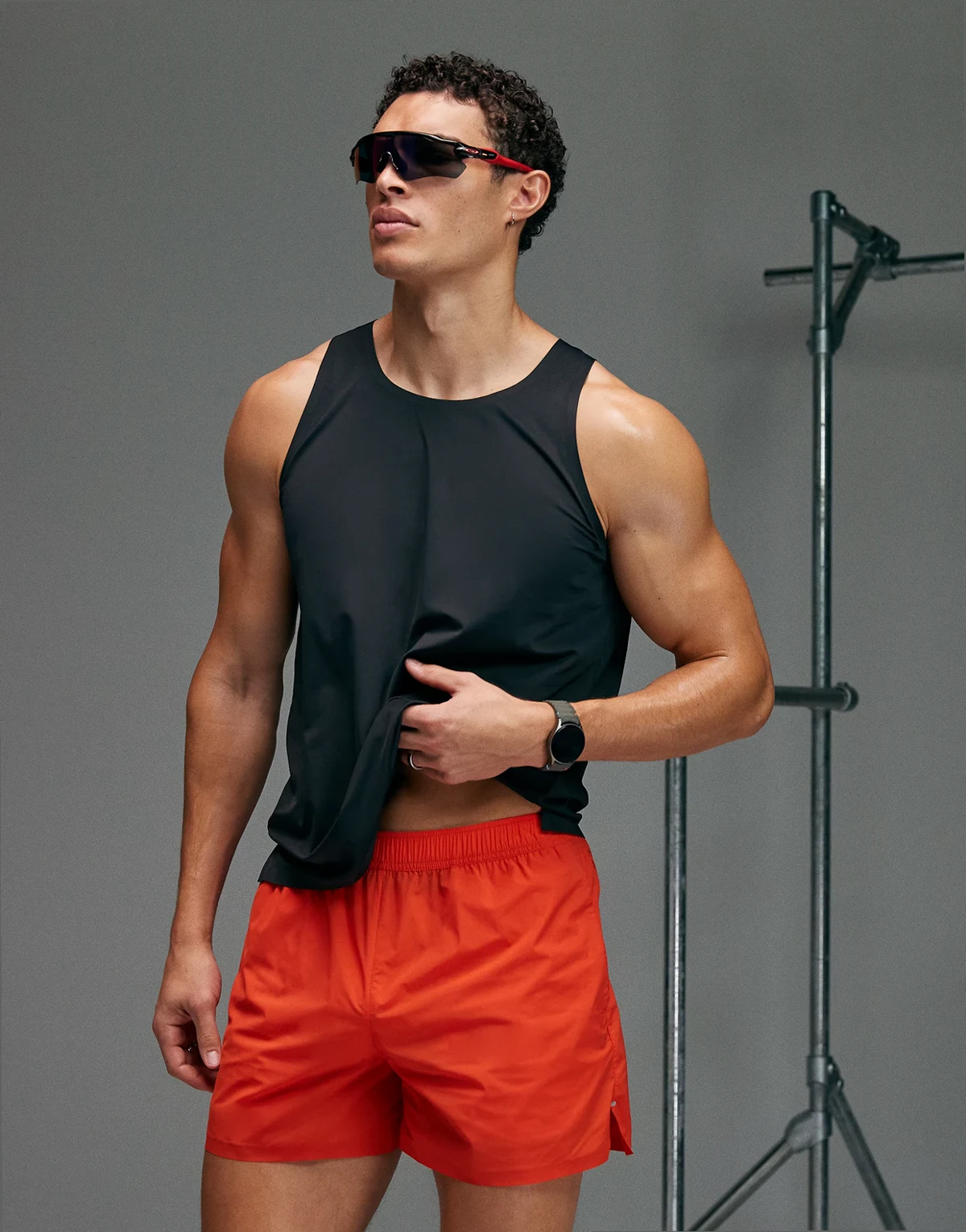 Premium – Gewebte Lauf-Shorts in gebranntem Orange mit Reißverschlusstaschen und verstärktem Saum, 8 cm Schrittlänge