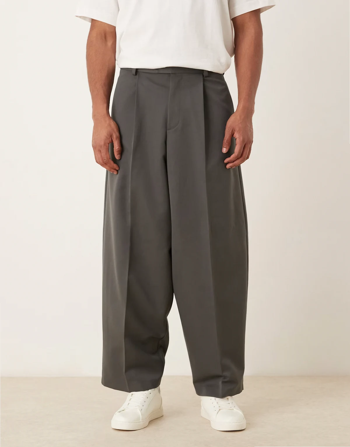 extreme tapered suit pants in charcoal twill