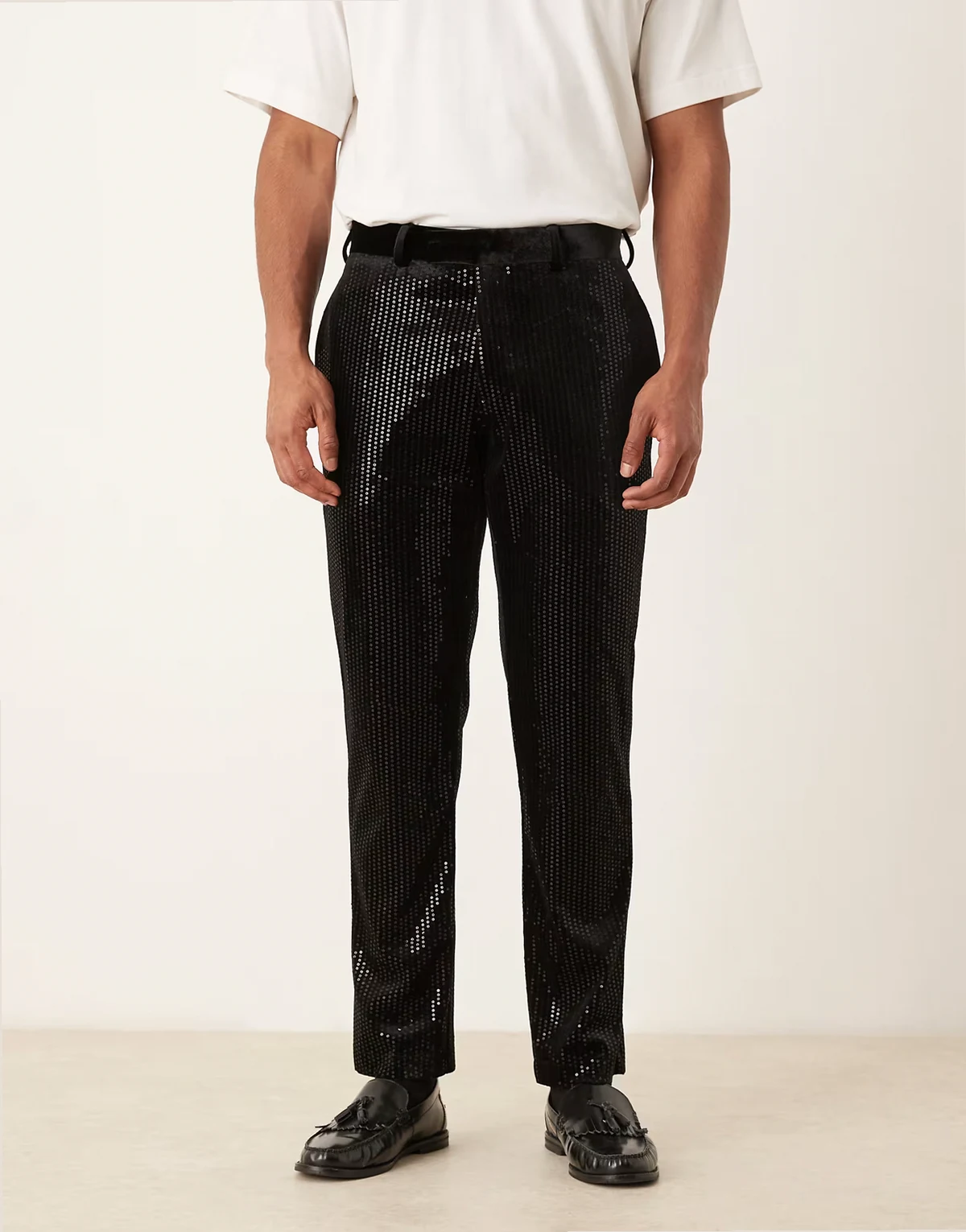 slim suit pants in velvet sequin in black
