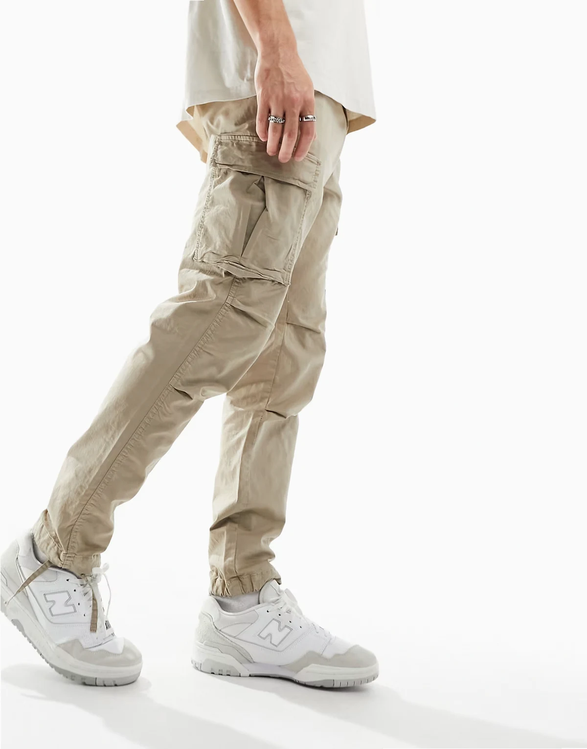 Intelligence – Sehr locker geschnittene Cargohose in gewaschenem Beige