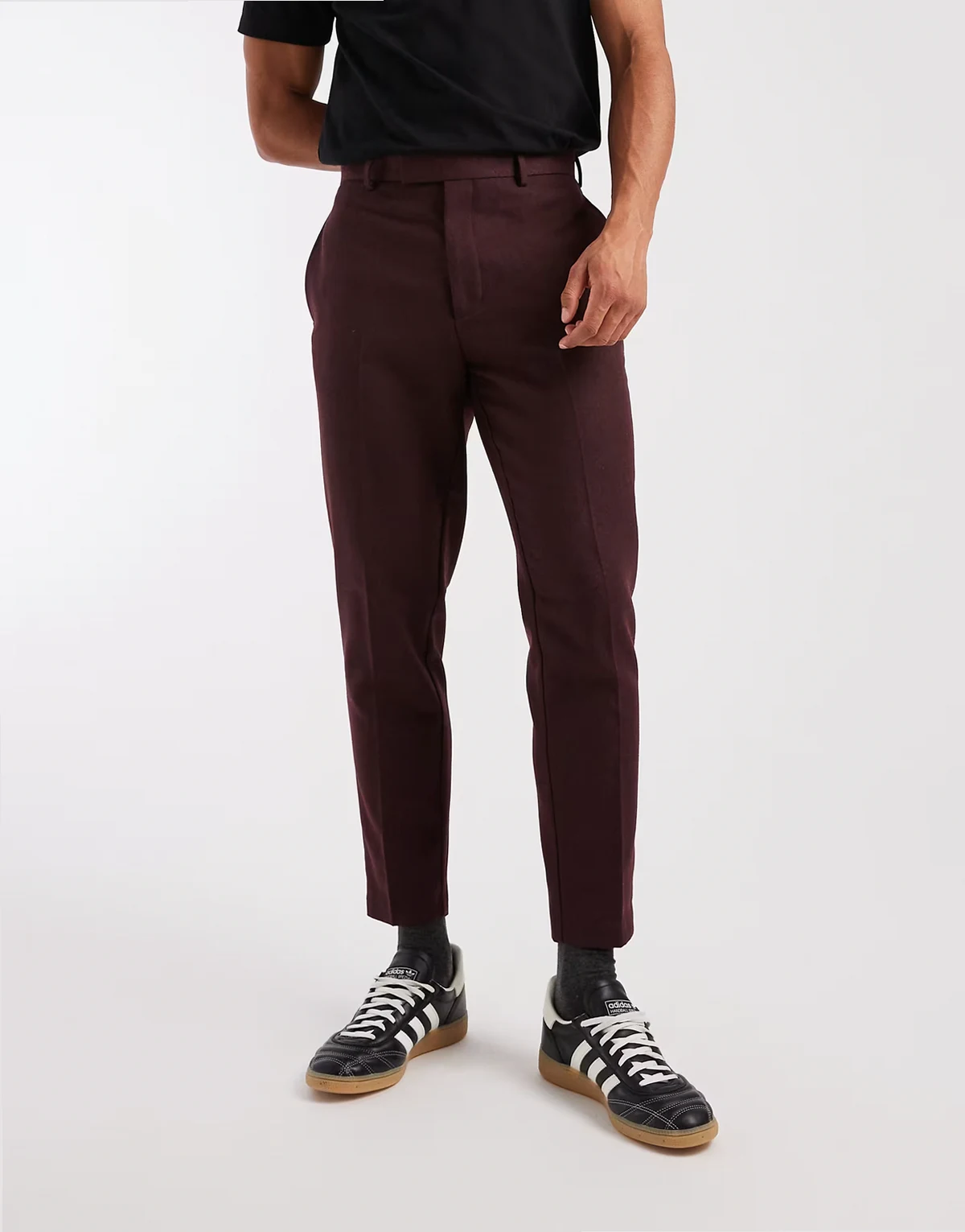 – Elegante Wollmix-Hose in Burgunderrot mit schmal zulaufendem Bein
