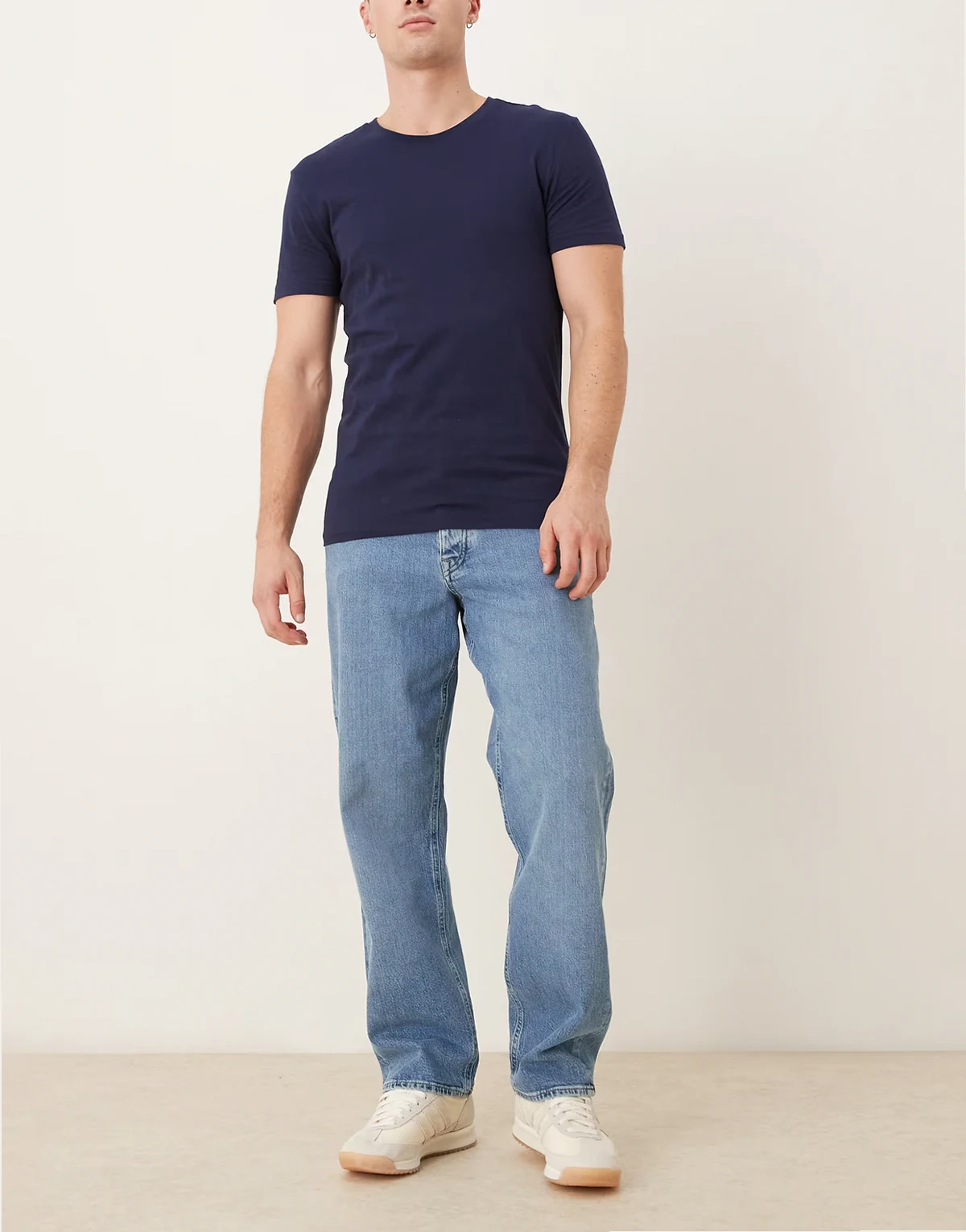 baggy fit jeans in mid blue
