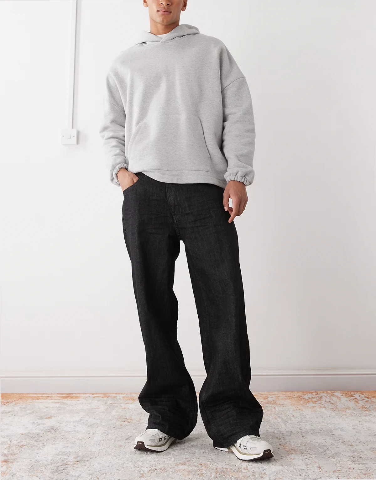 – Looser – Czarne sprane jeansy baggy