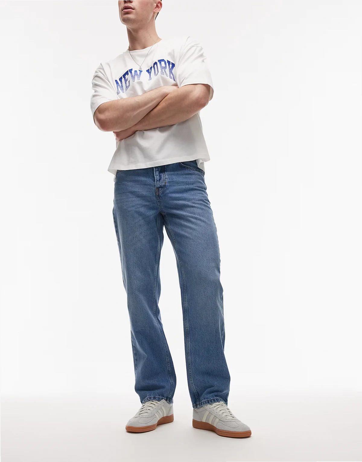 – Straight Jeans in mittelblauer Waschung