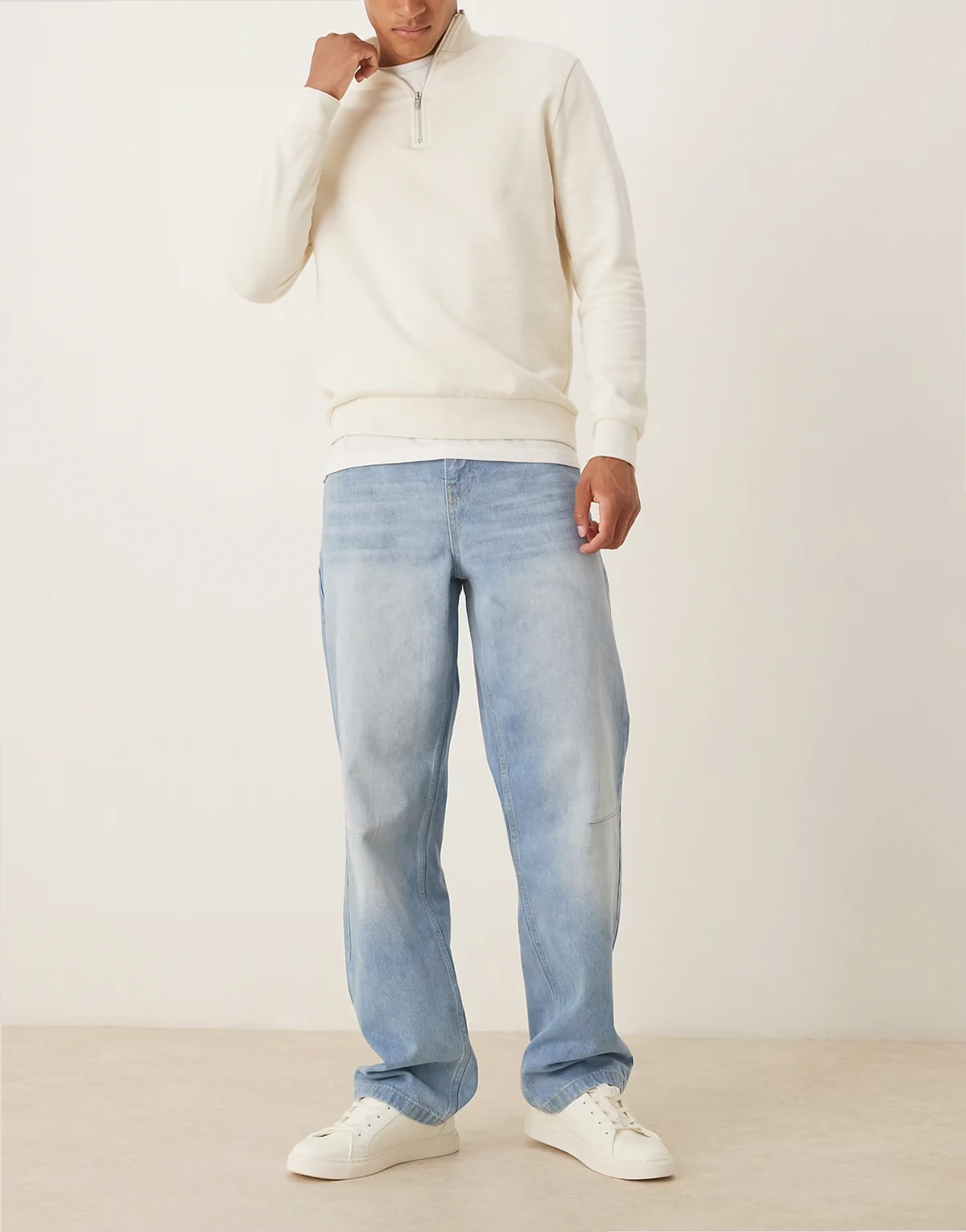 – Weite Denim-Jeans in verwaschenem Mittelblau