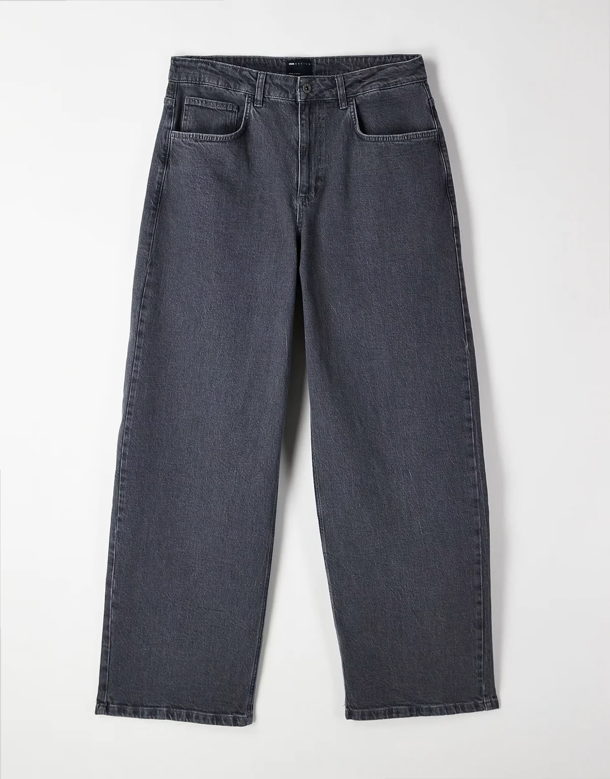 – Weite Jeans in Dunkelgrau