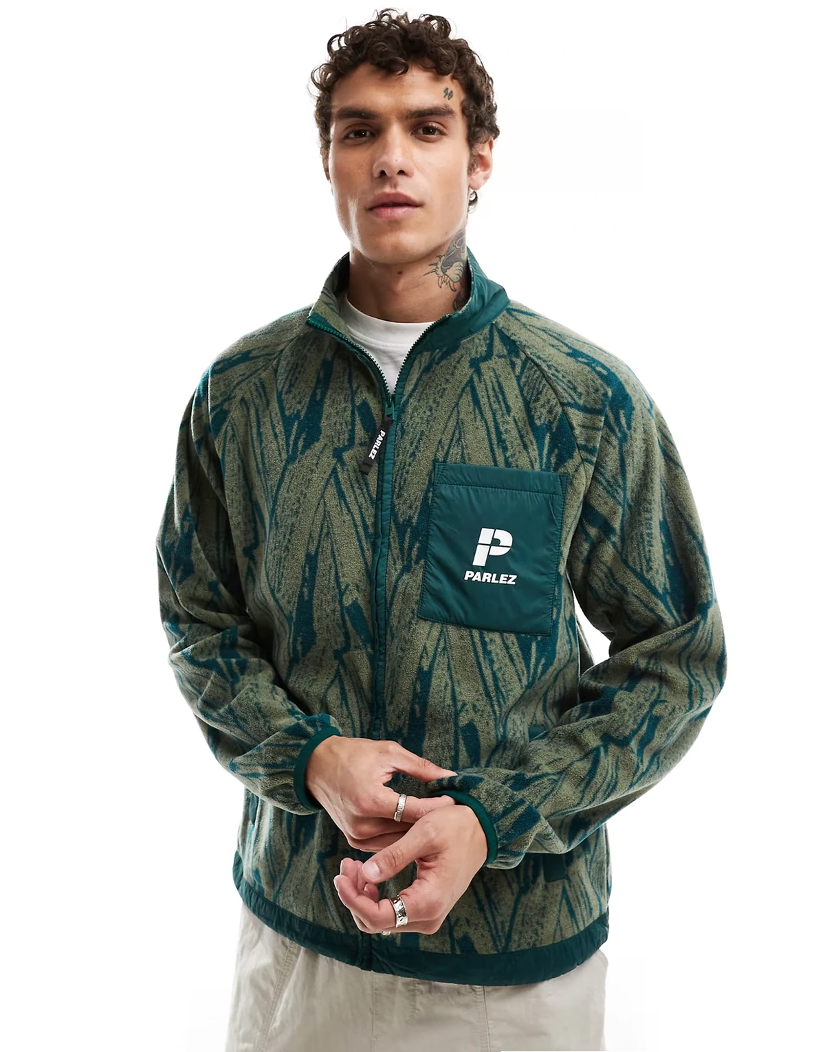 – Duke – Oliwkowozielony polar ze wzorem