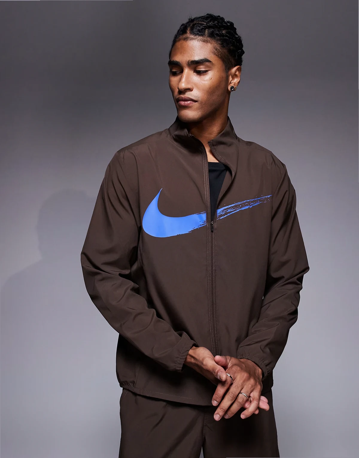 Dri-FIT Form jacket in brown