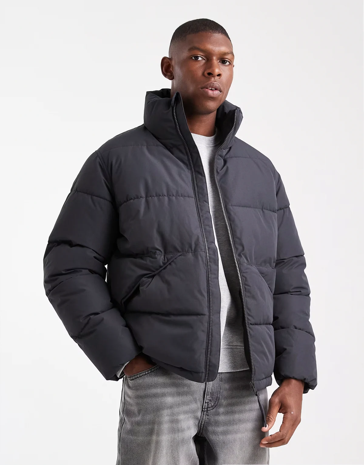 – Oversize-Steppjacke in Schwarz