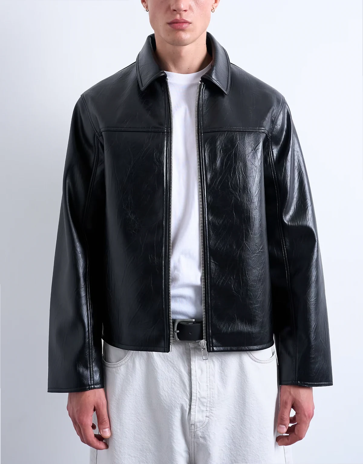 – Harrington-Jacke aus Kunstleder in Schwarz