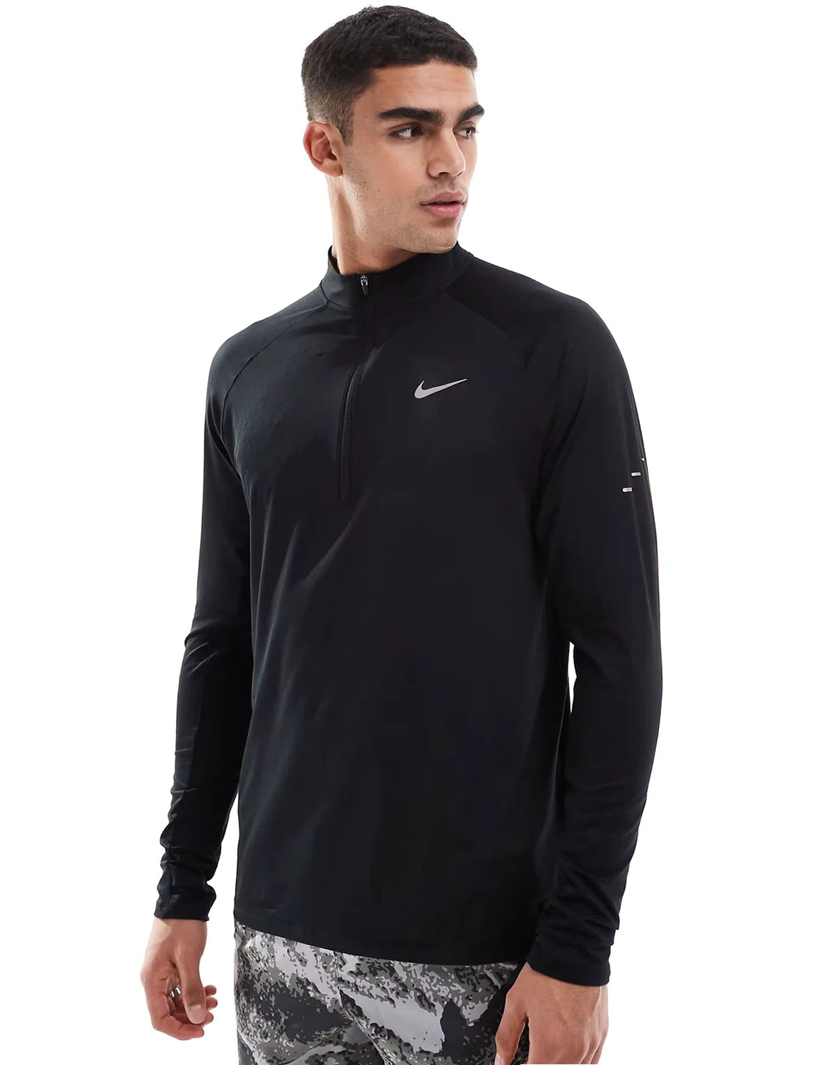 Stride half zip sweatshirt in black