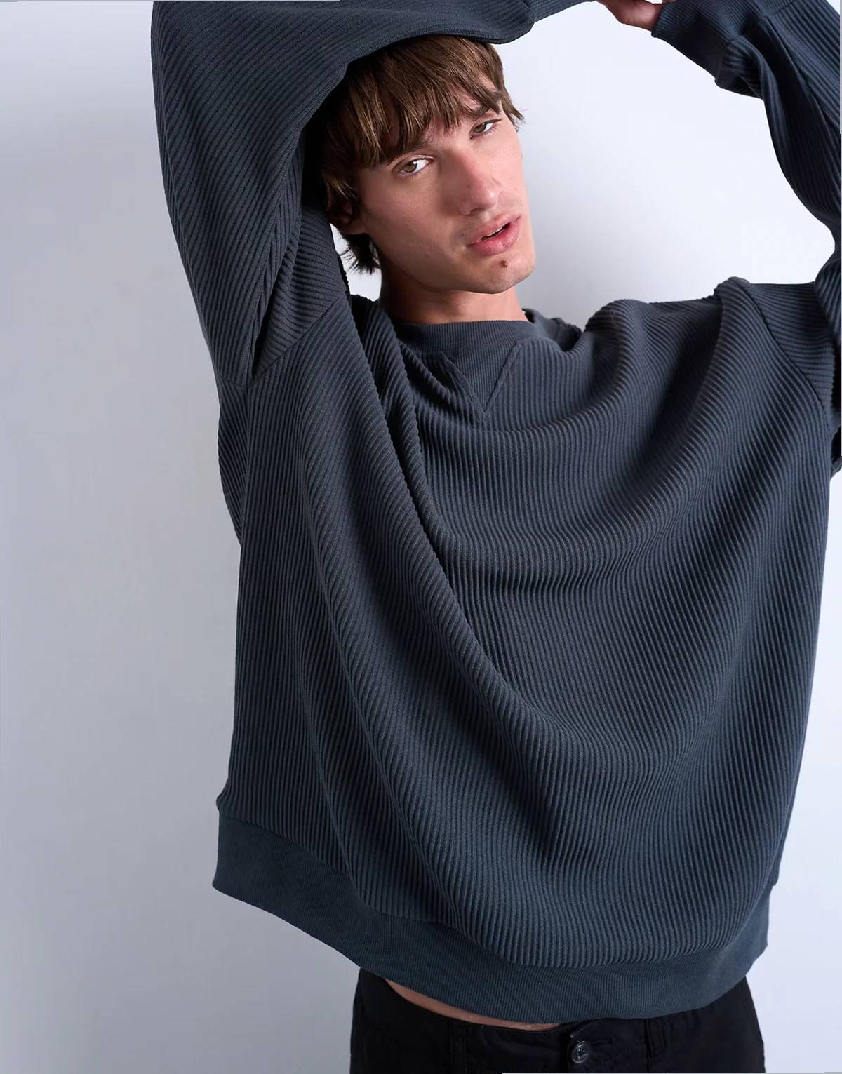 – Oversize-Sweatshirt aus Ottoman-Stoff in Anthrazit mit Rundhalsausschnitt