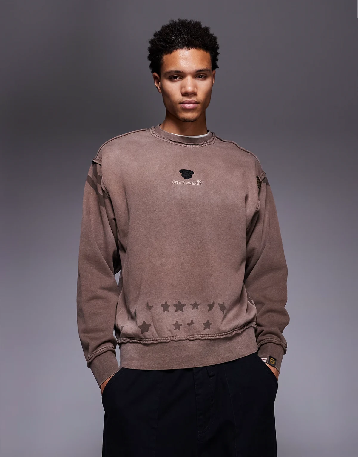 Aape by A Bathing Ape – Sweatshirt in Braun mit Spray-Dye-Effekt