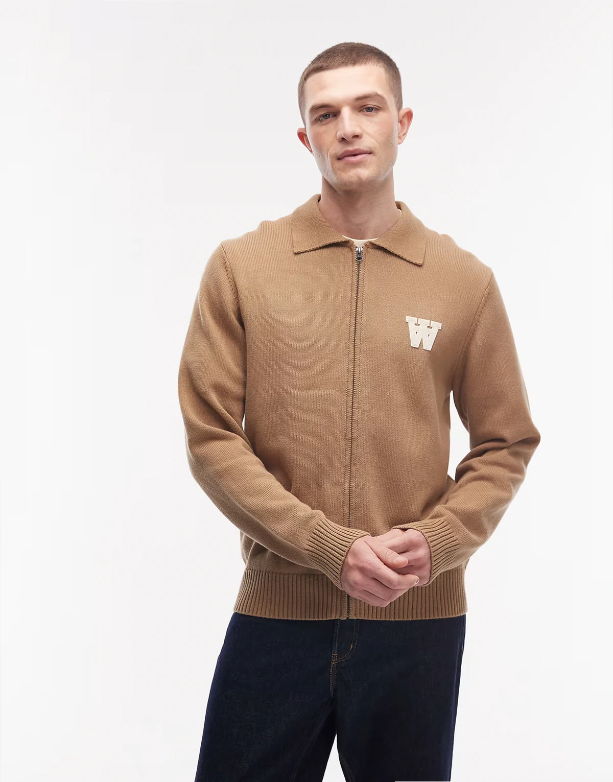 – Strickjacke in Braun mit Reißverschluss