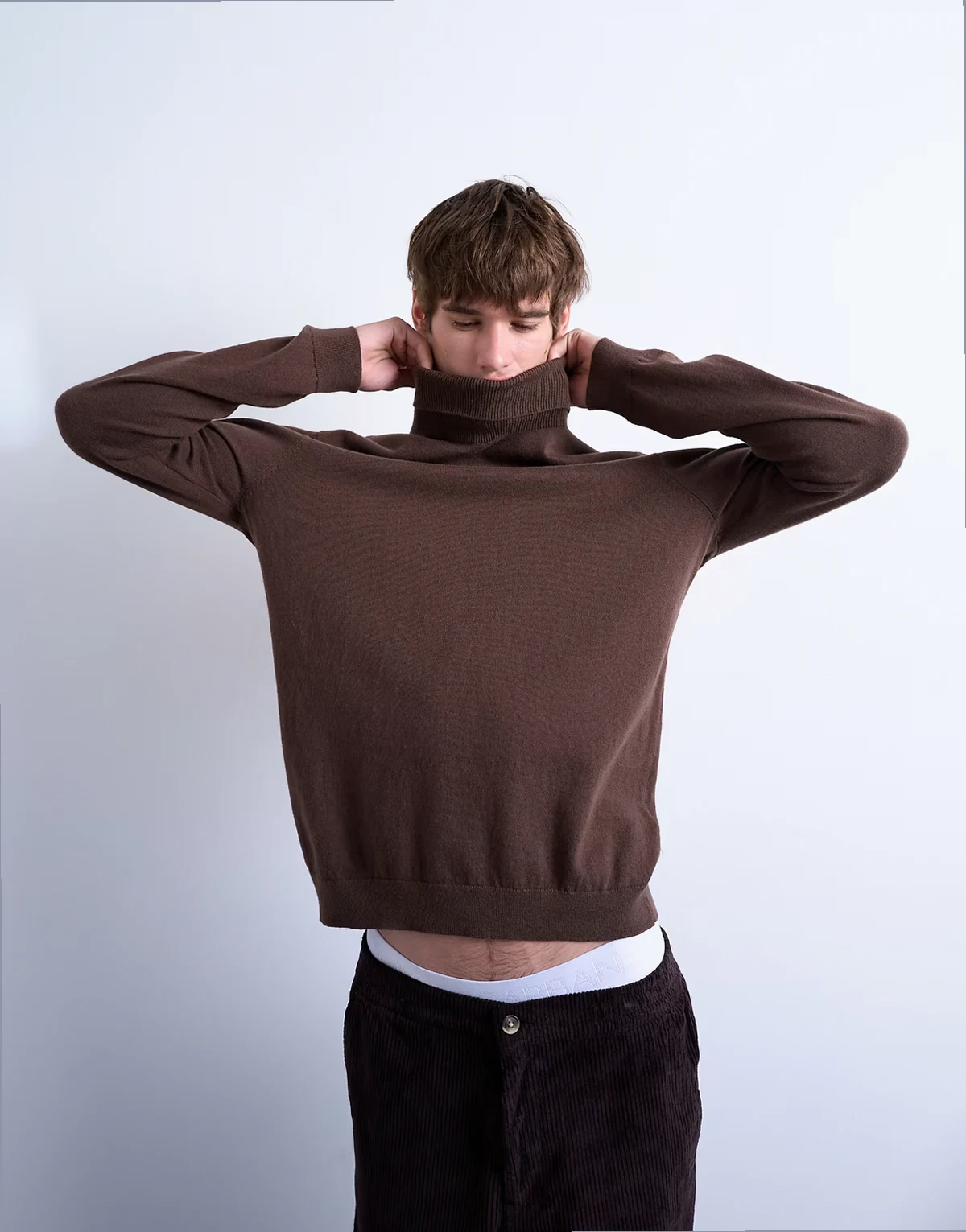 – Essential – Strick-Rollkragenpullover in Braun