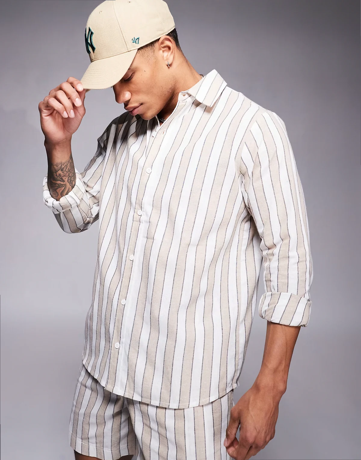 long sleeve beach shirt in beige and white stripe