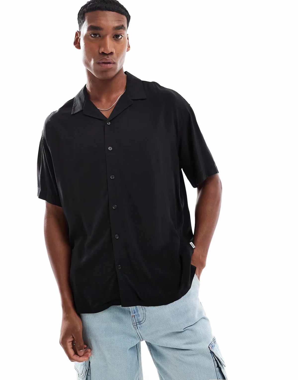 – Hemd in Schwarz mit Reverskragen