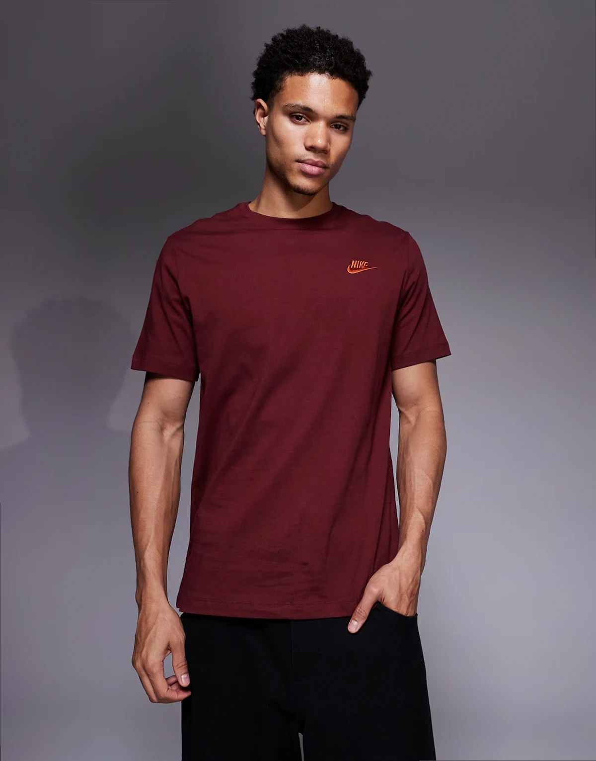 Club T-shirt in dark red