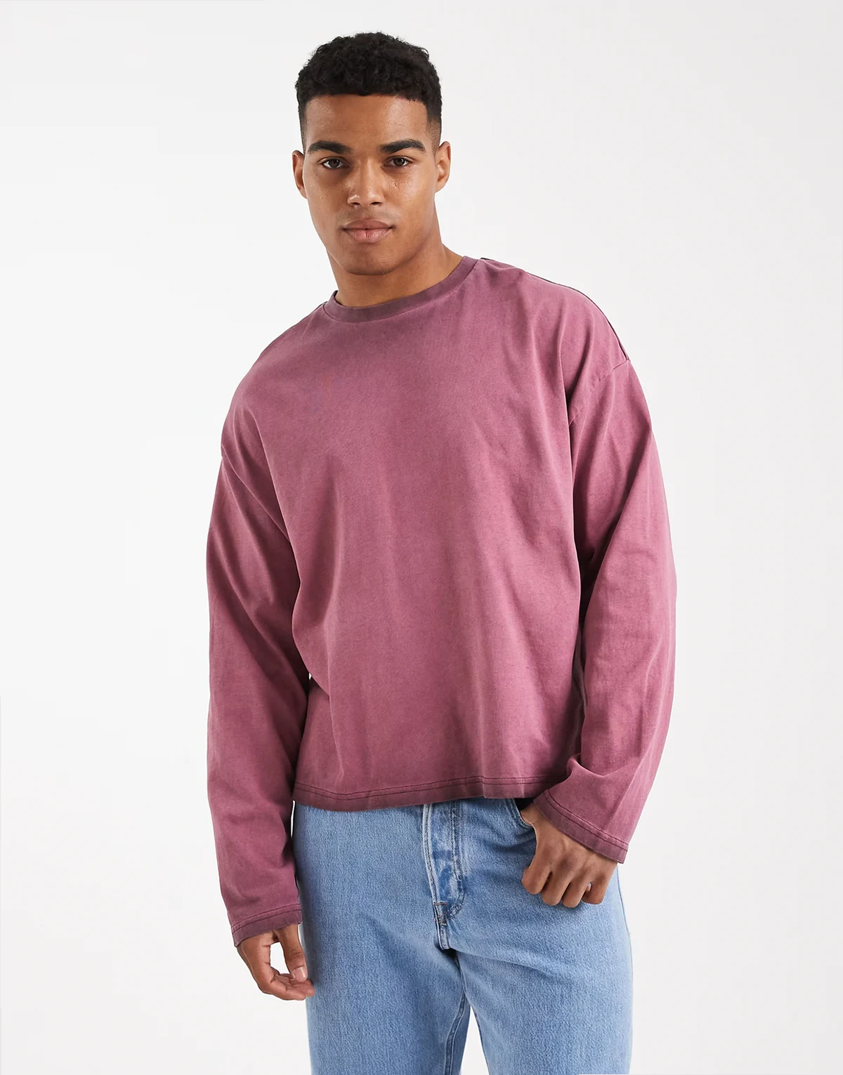 – Langärmliges Relaxed-Fit-Oberteil in Velvet Plum im 2000er-Stil