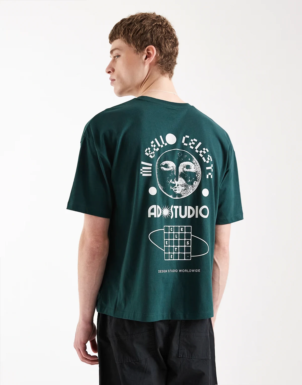 – Kastig geschnittenes Oversize-T-Shirt in Dunkelgrün mit Himmelskörper-Print