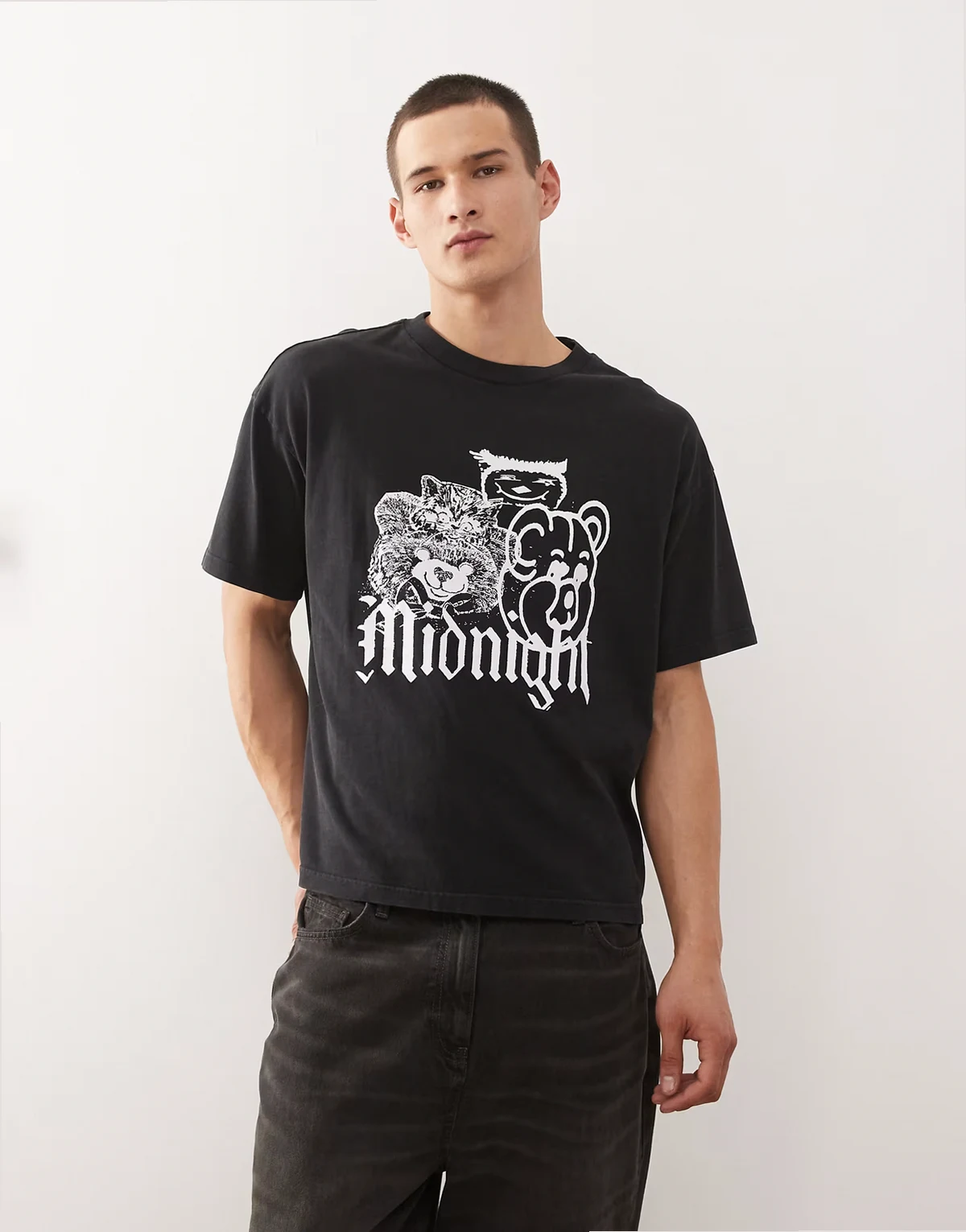 – Great – Kastiges T-Shirt in Schwarz mit „Midnight“-Figurengrafik vorne